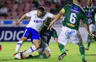 Imagens do jogo entre Uberlndia e Cruzeiro, no Parque do Sabi, pelo Campeonato Mineiro