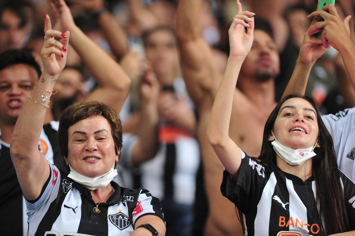 Torcida do Atltico lotou o Mineiro no jogo contra o Grmio e bateu recorde de pblico no Campeonato Brasileiro
