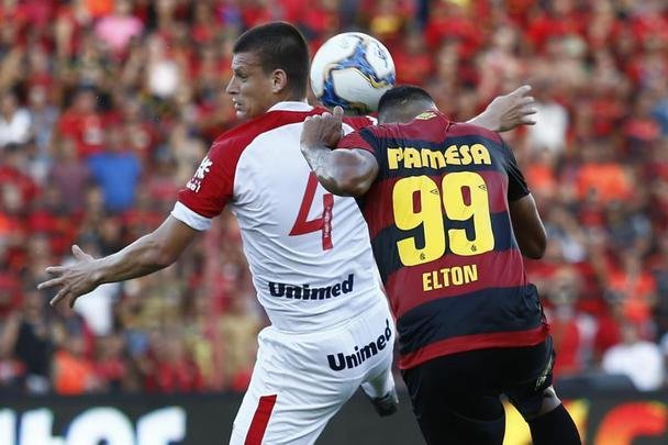 Sport recebe, na tarde deste domingo, confronto diante da equipe do Vila Nova. Jogo pode concretizar o Leão na Série A do próximo ano