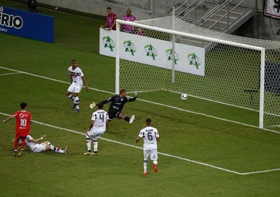 Tricolor do Arruda enfrenta Cavalo de Aço, na Arena de Pernambuco, em partida válida pela 15ª rodada da Série C