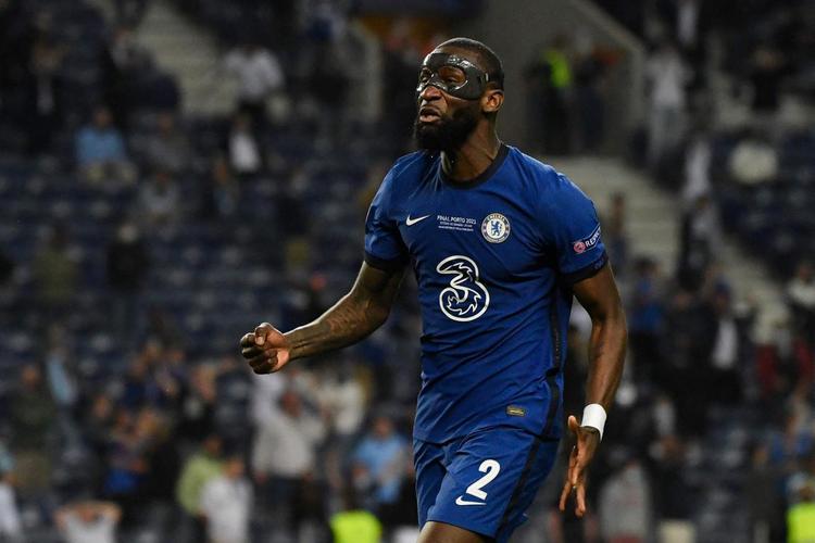 Imagens da grande decisão entre Manchester City e Chelsea no Estádio do Dragão