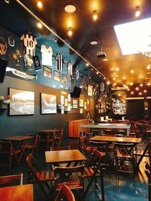 Conheça o Pulero, novo bar com temática atleticana