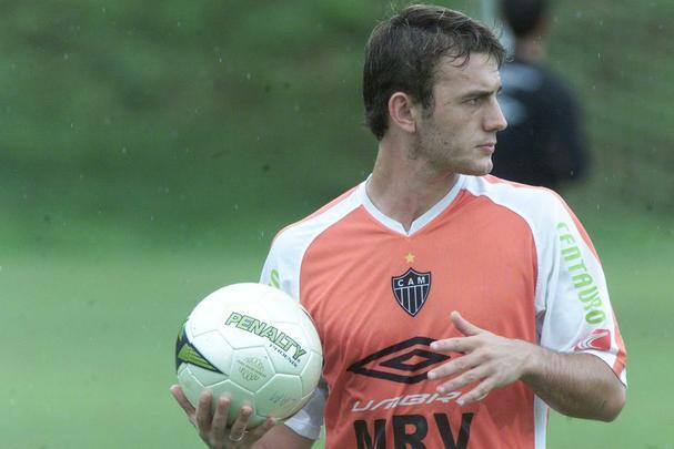 George Lucas (2005) - Jovem revelação do Grêmio, chegou ao Galo cercado de expectativas, mas foi irregular. Foram 36 partidas e nenhum gol marcado. Ao sair do Alvinegro, se transferiu para o Celta de Vigo, da Espanha, e ficou lá por três temporadas.