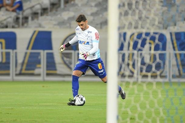 Cruzeiro e Atltico-PR jogaram no Mineiro pela terceira rodada do Grupo C da Primeira Liga