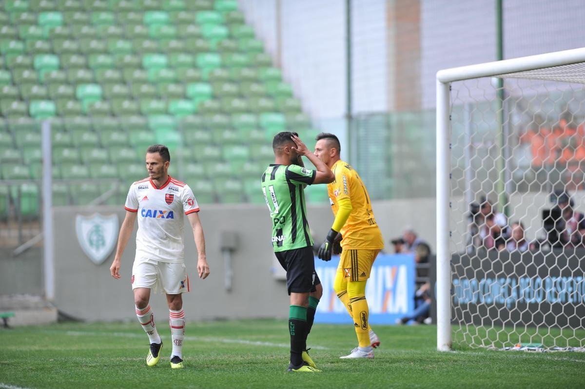 Fotos de Amrica x Flamengo, no Independncia, pela 21 rodada do Brasileiro
