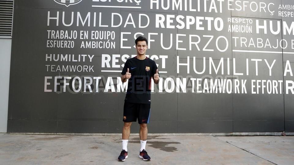 Veja como foi o primeiro dia de Philippe Coutinho no Barcelona