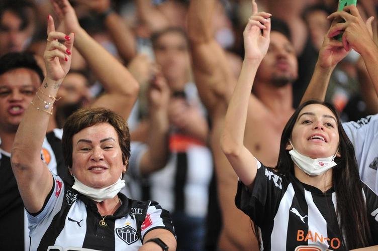 Torcida do Atltico lotou o Mineiro no jogo contra o Grmio e bateu recorde de pblico no Campeonato Brasileiro