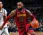 LeBron brilha, mas Cavaliers perde para o Bucks em jogo de reviravoltas na NBA