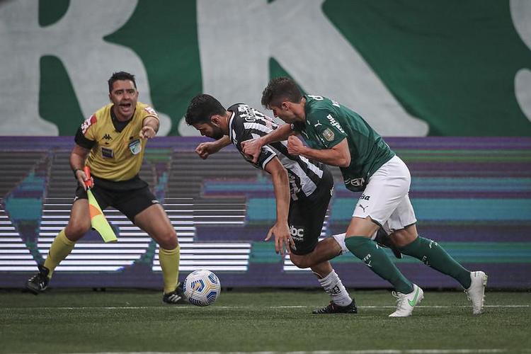 Fotos do jogo entre Palmeiras e Atlético, no Allianz Parque, em São Paulo, pela 35ª rodada do Campeonato Brasileiro