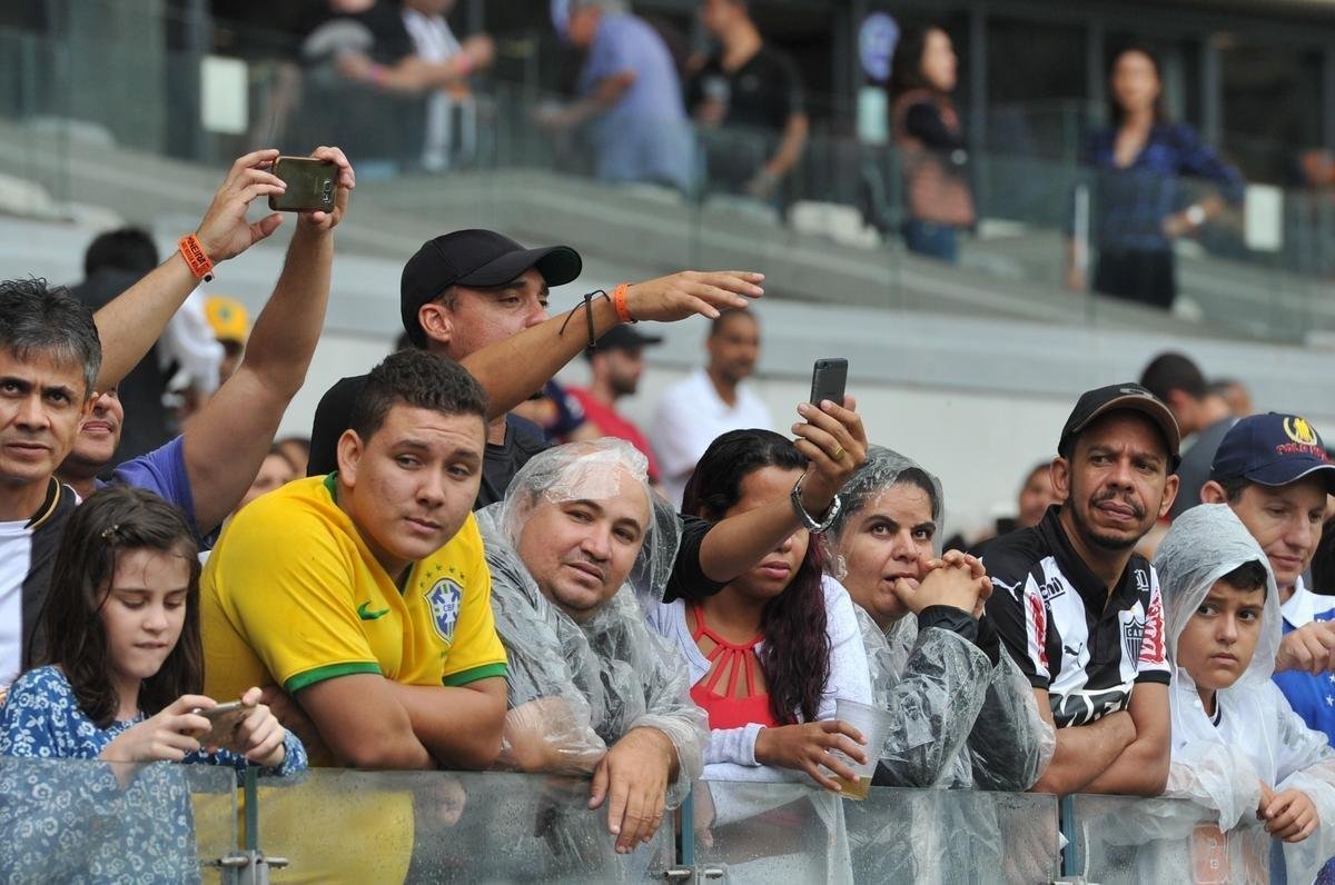 Fotos do 'Game of Dreams', jogo festivo dos Amigos do Ronaldinho contra os Amigos do Penta