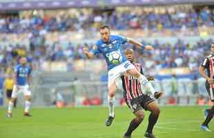 Fotos do jogo entre Cruzeiro e So Paulo