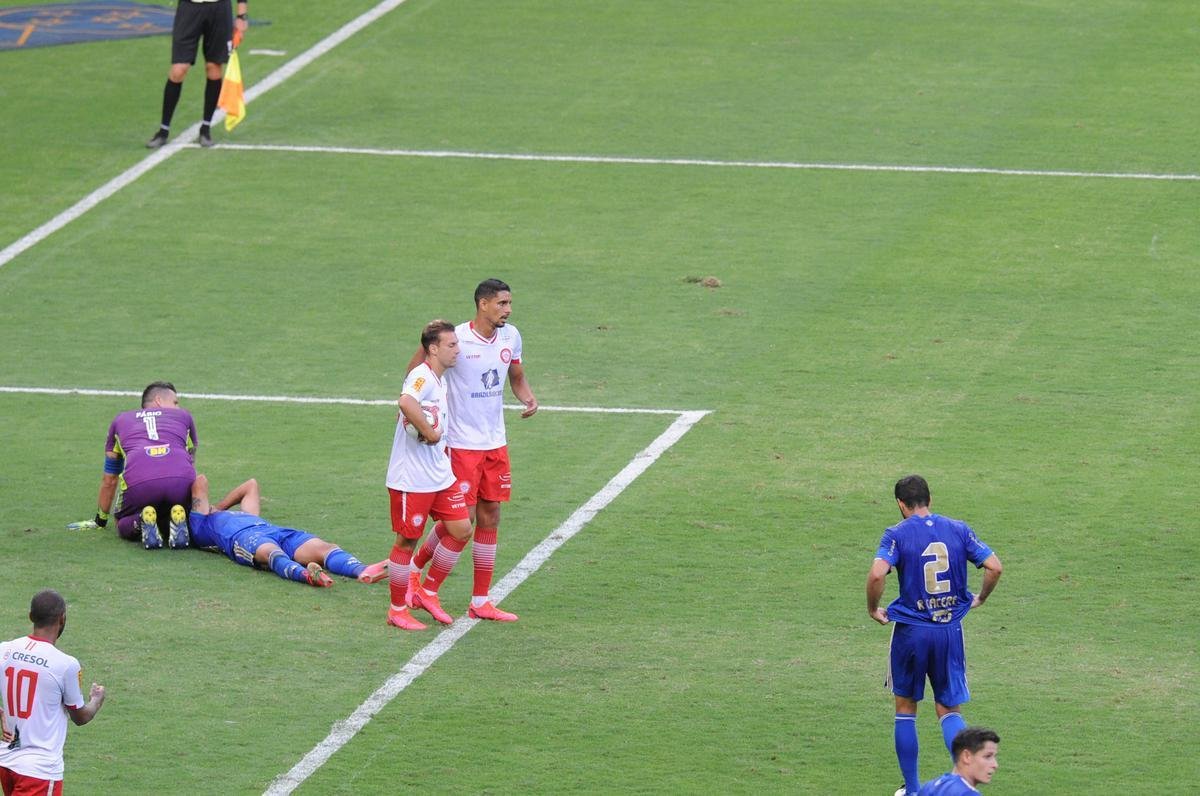 Fotos do empate por 0 a 0 entre Cruzeiro e Tombense, no Mineiro, em Belo Horizonte, pela sexta rodada do Campeonato Mineiro de 2021. Goleiro cruzeirense Fbio pegou um pnalti cobrado por Paulinho Dias e evitou o revs.