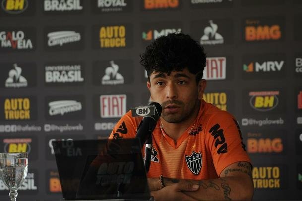 Vagner Mancini e Luan concederam entrevista na Cidade do Galo