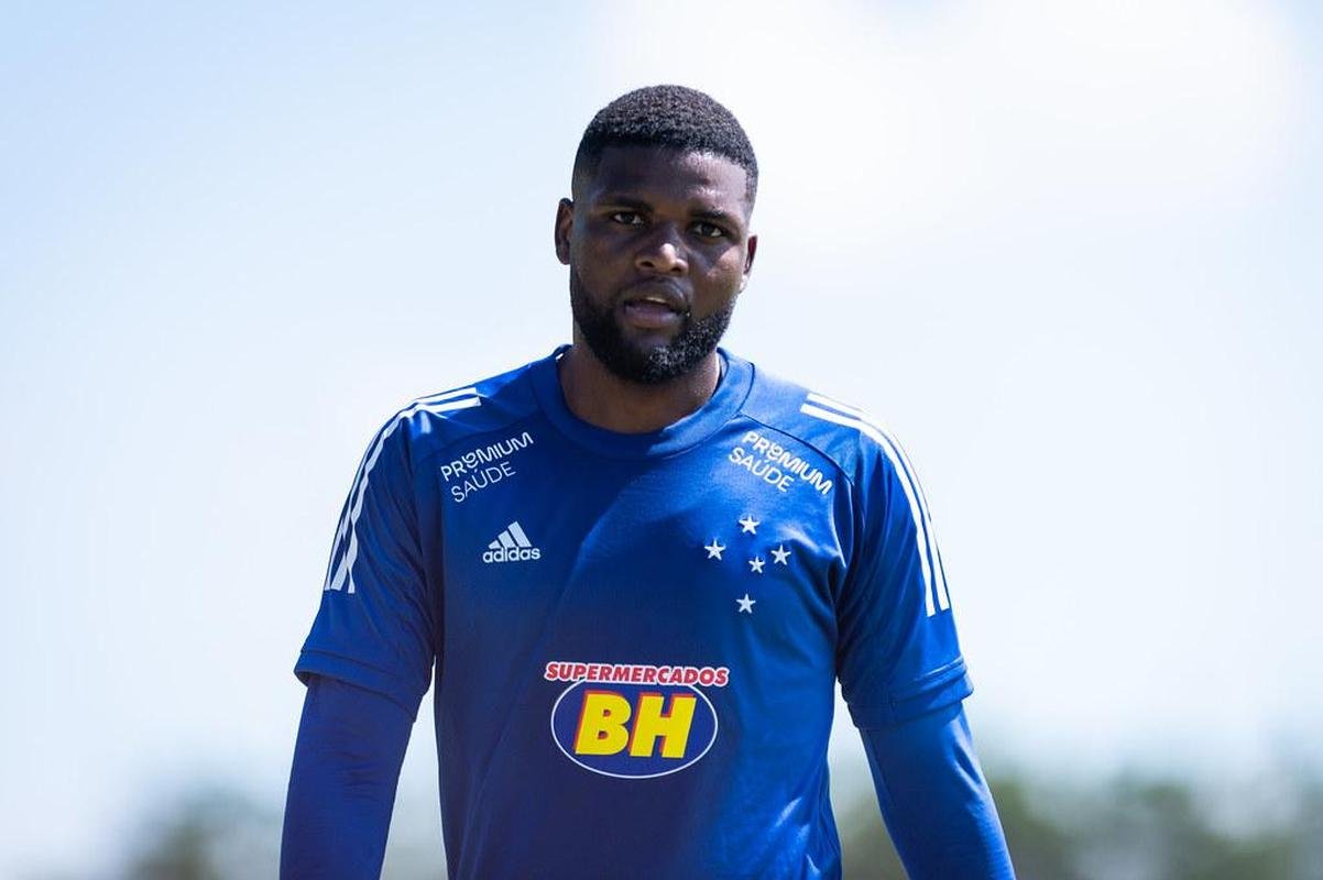 Nonoca - volante do Cruzeiro