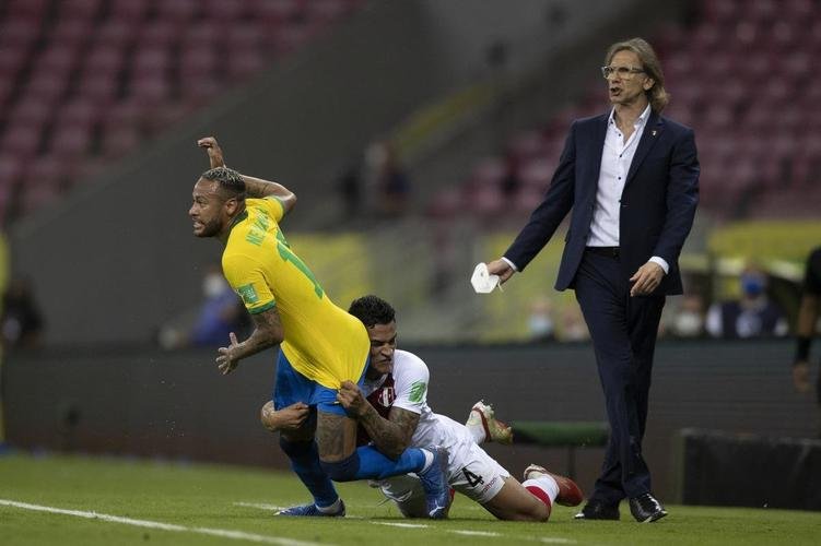 Brasil e Peru se enfrentaram na Arena Pernambuco pelas Eliminatrias da Copa de 2022