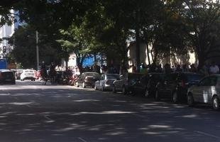 Imagens da fila de cruzeirenses por ingressos no Barro Preto
