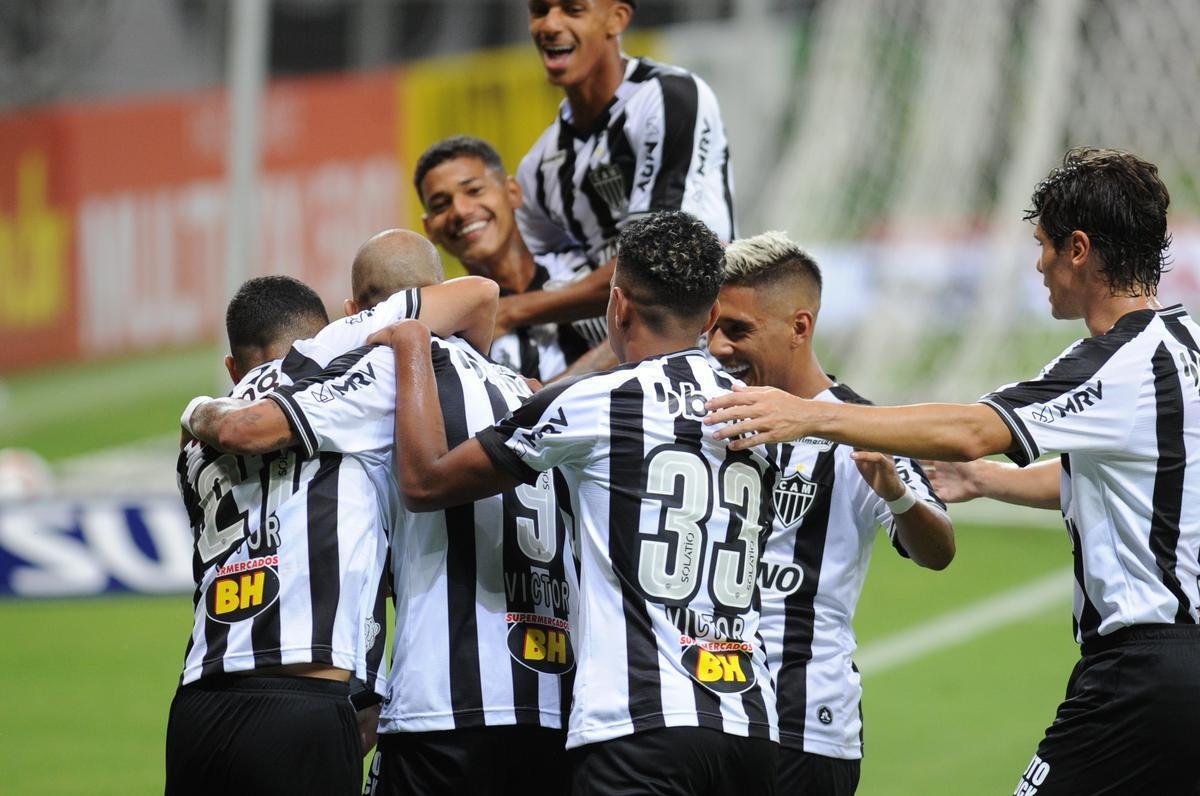 Galo venceu a URT na despedida do goleiro Victor