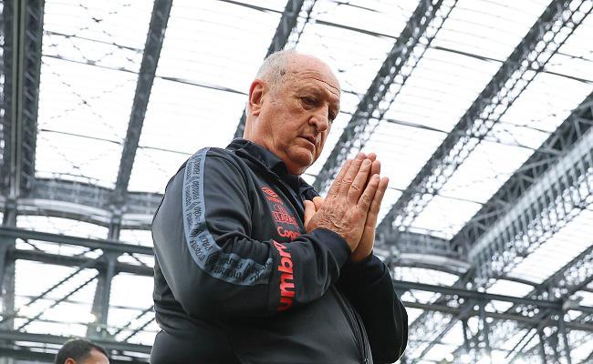 Conforme explicou Felipão, na próxima temporada, ele não participará da compra ou venda de jogadores do Athletico