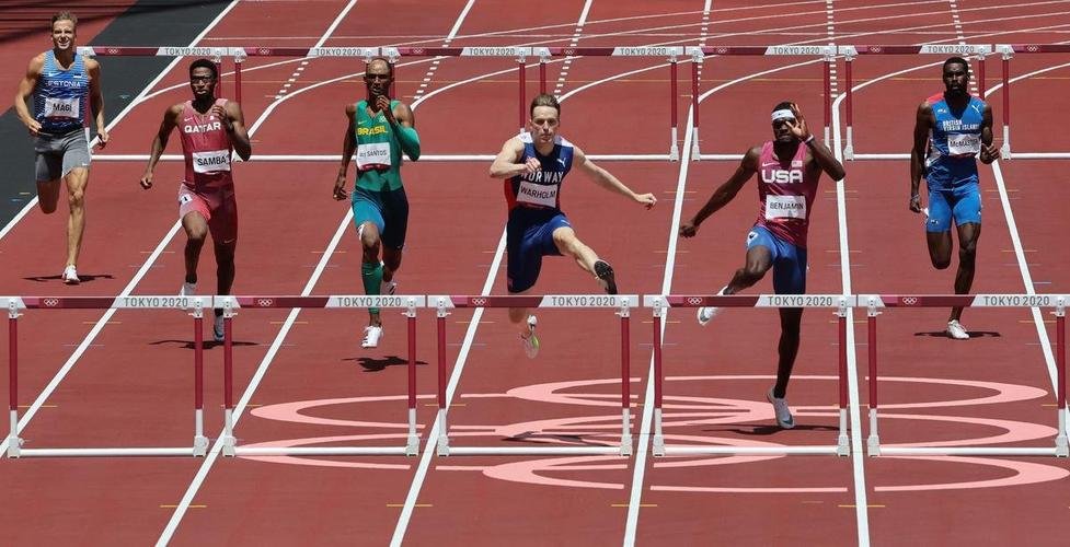 Alisson dos Santos conquistou bronze nos 400m com barreira em Tquio; veja a festa do Piu, o Malvado