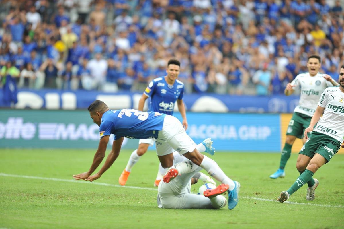 Fotos do duelo entre Cruzeiro e Palmeiras, no Mineiro, pela ltima rodada do Campeonato Brasileiro