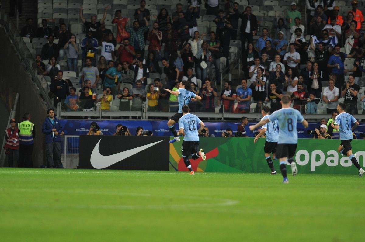 Fotos de Uruguai x Equador, no Mineiro