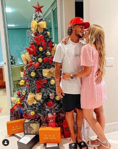 Guga passou Natal com a esposa