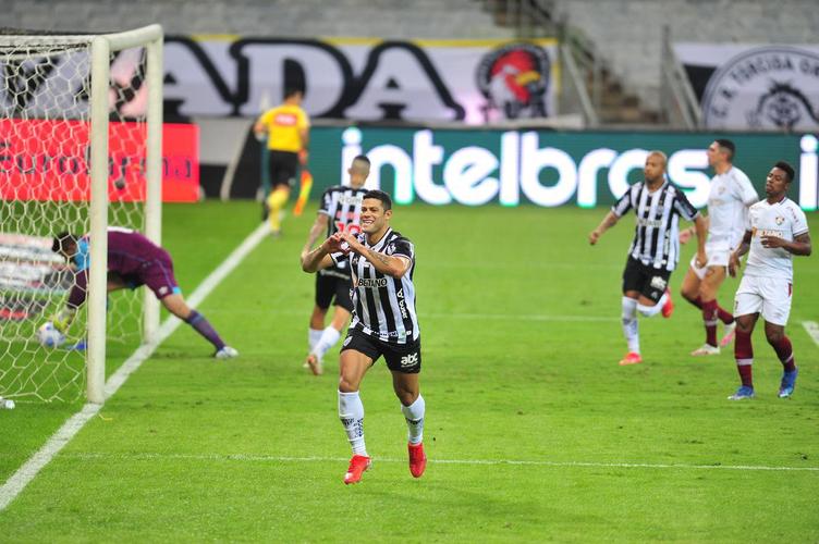 No segundo tempo, Atltico abriu o placar com gol de Hulk, em cobrana de pnalti