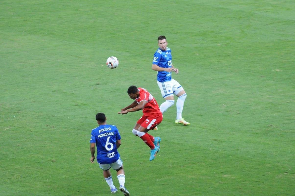 Fotos do jogo entre Cruzeiro e CRB, no Mineiro, em Belo Horizonte, pela 11 rodada da Srie B do Brasileiro
