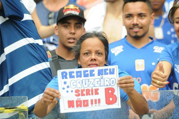 Torcidas de Cruzeiro e Flamengo fizeram a festa em duelo das equipes no Mineiro