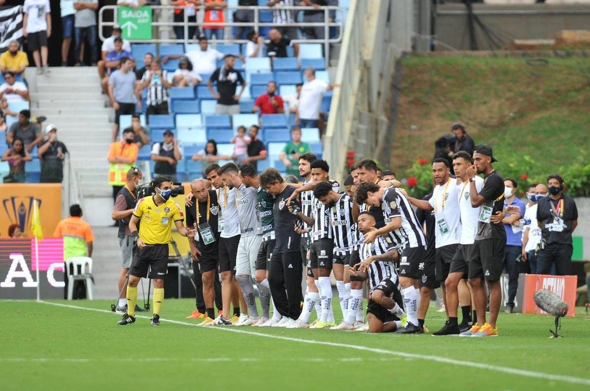Fotos da vitria do Atltico sobre o Flamengo por 8 a 7 na deciso por pnaltis da final da Supercopa do Brasil, na Arena do Pantanal, em Cuiab. Everton foi o grande heri do Galo ao pegar a cobrana que resultou na conquista