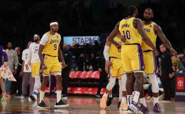 Los Angeles Lakers comemora vitria na rodada da NBA
