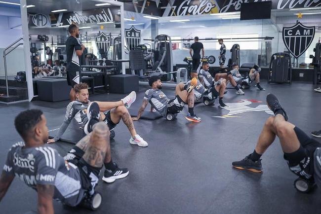 Atltico treina na Cidade do Galo sob o comando de Lucas Gonalves, tcnico interino permanente. Turco Mohamed foi demitido na manh desta sexta-feira (22).
