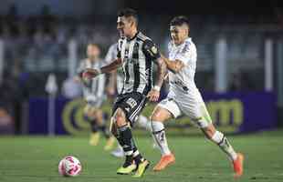 Fotos do jogo entre Santos e Atltico na Vila Belmiro, em Santos, pela 30 rodada do Campeonato Brasileiro