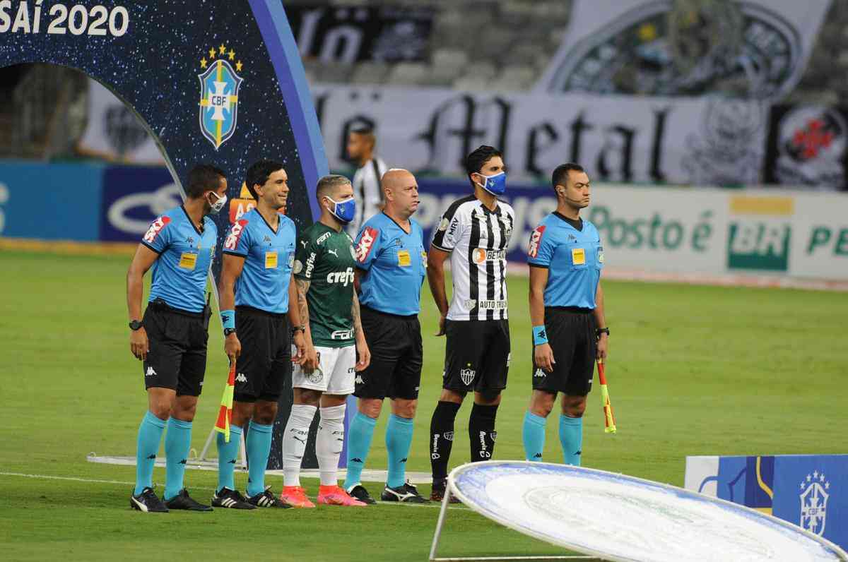 Fotos do jogo entre Atlético e Palmeiras, no Mineirão, pelo Brasileiro