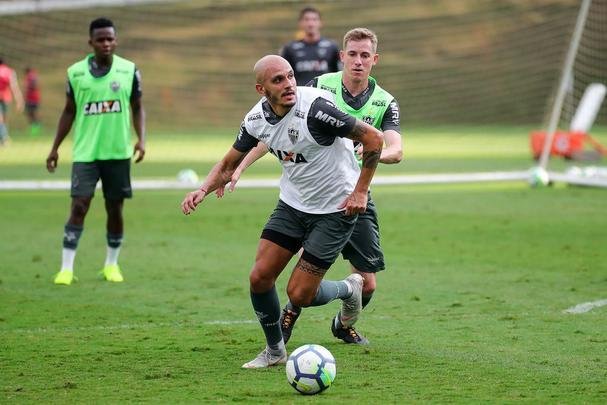 Fotos do último treino comandado por Thiago Larghi no Atlético