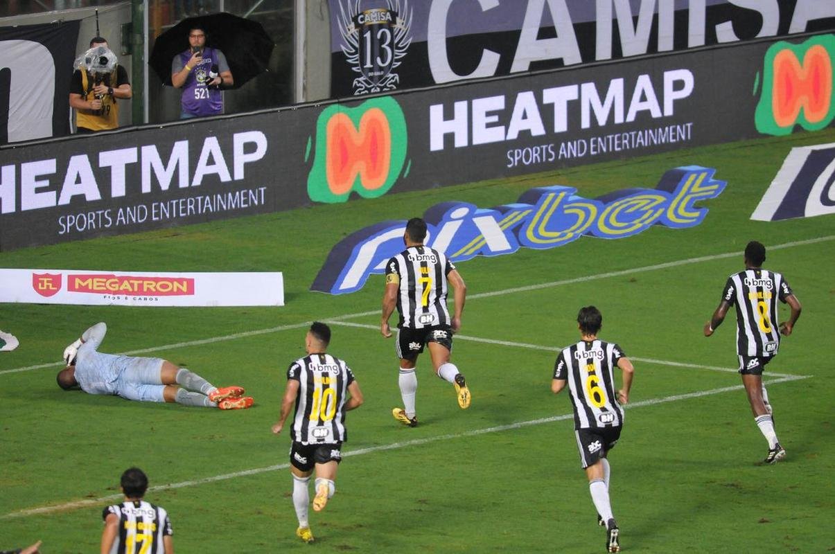 Fotos da vitria do Atltico sobre a Caldense