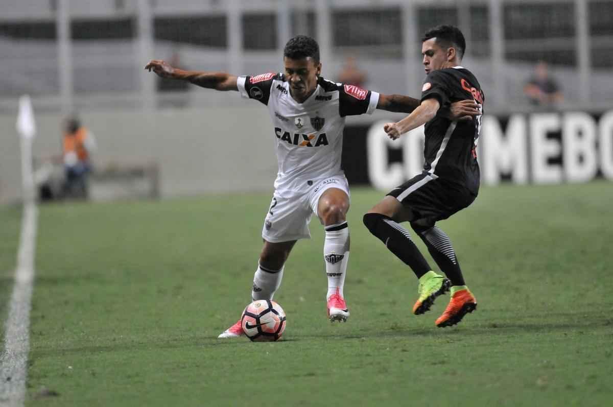 Imagens do duelo entre Atltico e Libertad-PAR, no Independncia, pela Copa Libertadores