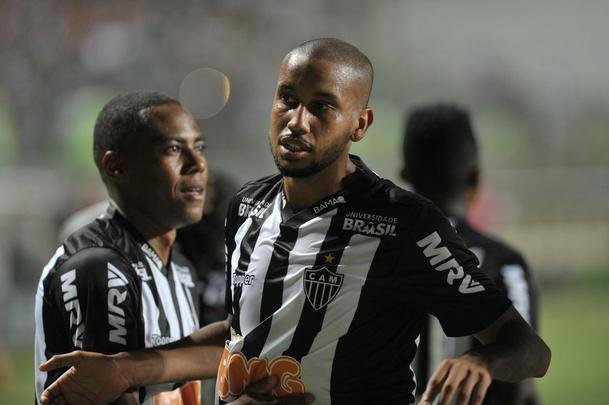 Veja fotos do jogo Atltico x URT