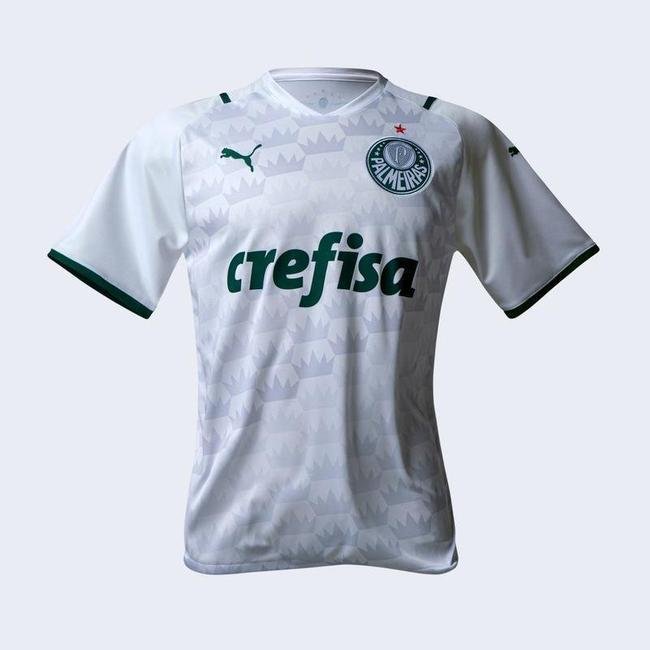 Em fevereiro, o Palmeiras lançou novos modelos de seus uniformes 1 e 2 para a temporada 2021. Assinados pela Puma, eles são vendidos por R$ 269,00.