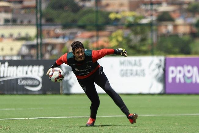 Depois da derrota para a Caldense, por 2 a 1, em Poos de Caldas, jogadores do Atltico voltaram ao trabalho nesta sexta-feira na Cidade do Galo.