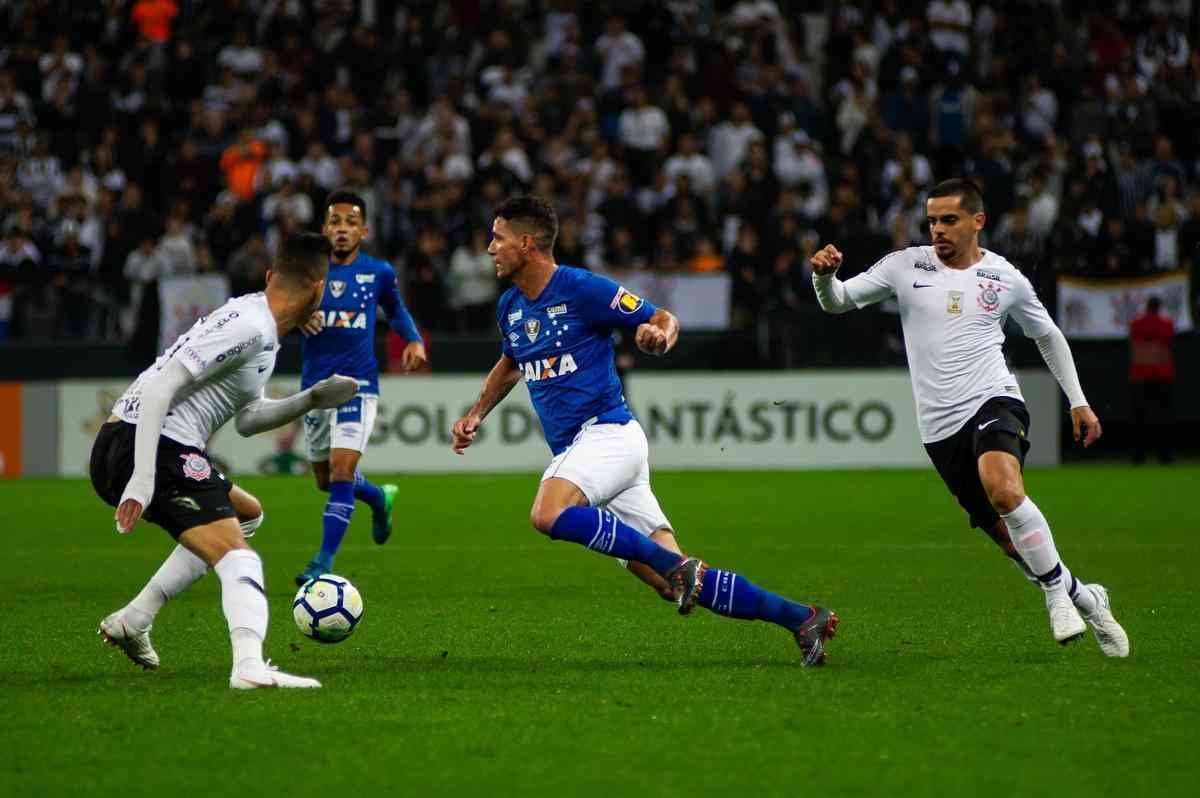 Fotos de Corinthians x Cruzeiro, na Arena Corinthians, pela 15 rodada do Campeonato Brasileiro