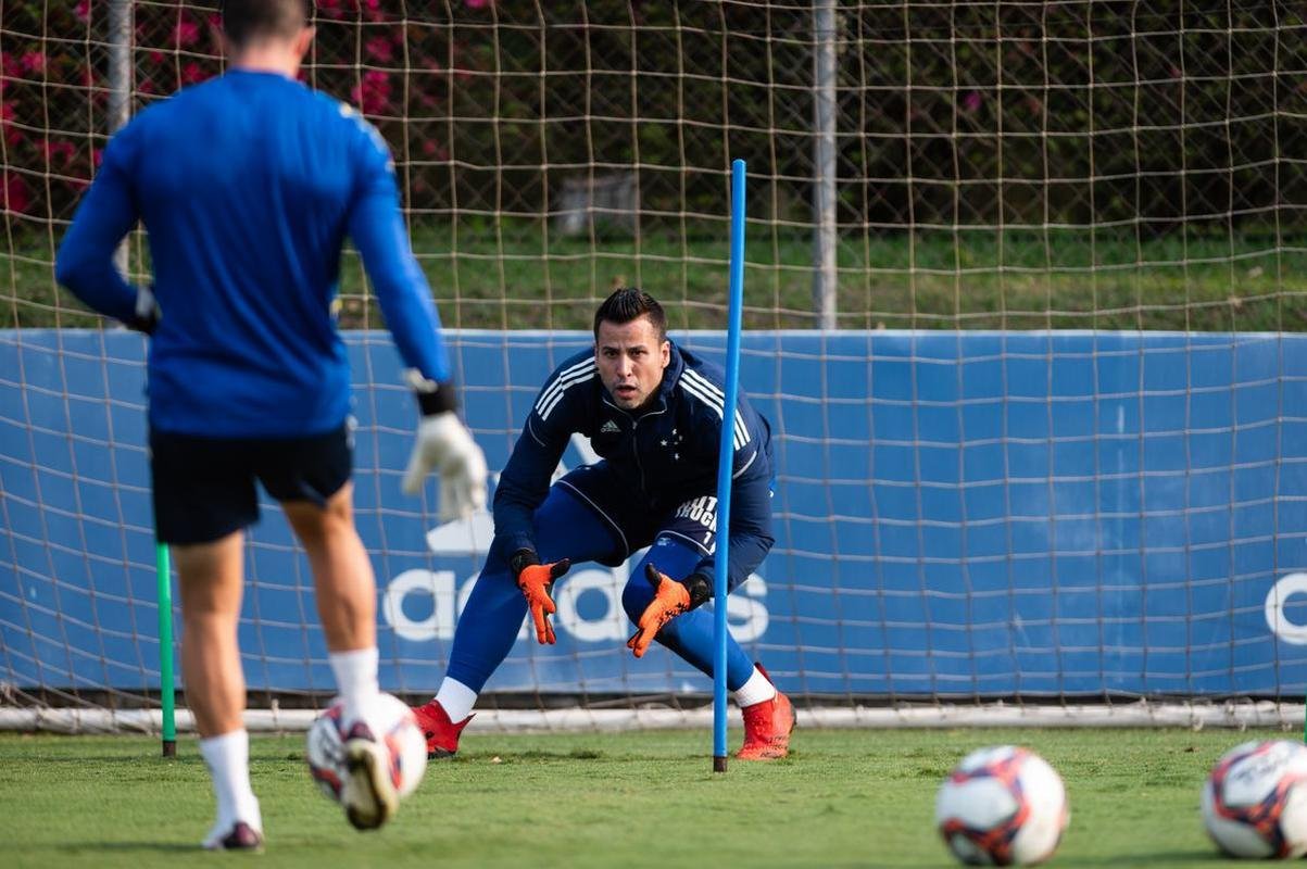 Fotos do treino do Cruzeiro desta segunda-feira (27/9)