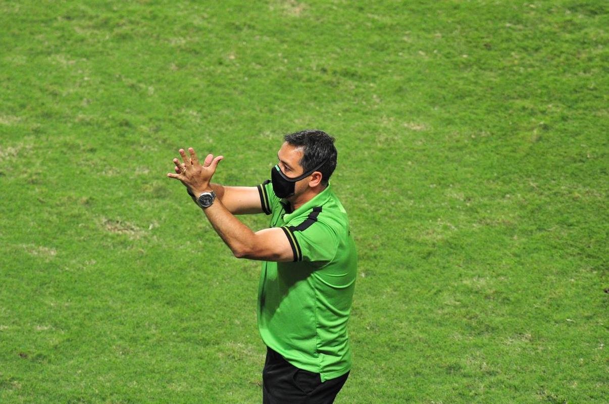 Fotos do jogo entre Amrica e So Paulo, no Independncia, em BH, pela ltima rodada do Campeonato Brasileiro de 2021