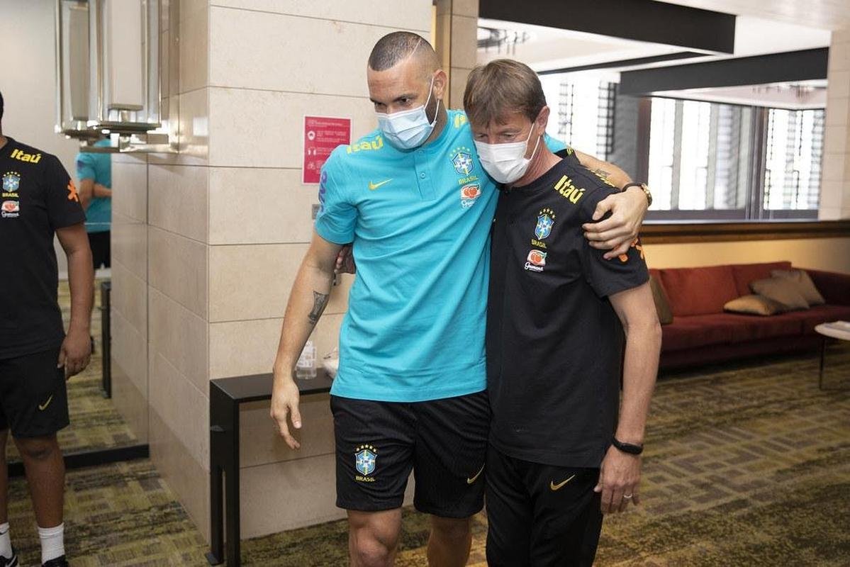 Jogadores se apresentam  Seleo Brasileira