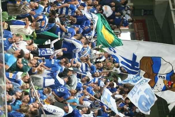 Imagens da torcida do Cruzeiro no jogo contra o Internacional
