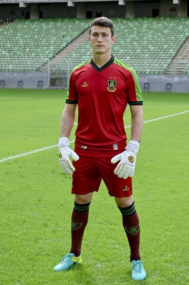 Fotos dos novos uniformes do América