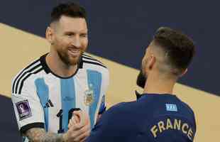 Entrada de Argentina e Frana no campo do Estdio Icnico de Lusail para a final da Copa do Mundo foi um espetculo  parte. Veja fotos do show de fogos, de luzes e da execuo dos hinos nacionais dos dois pases