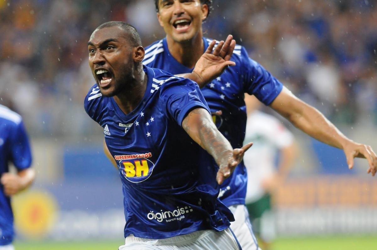 No Mineiro, Cruzeiro vence Uberlndia pela stima rodada do Campeonato Mineiro 