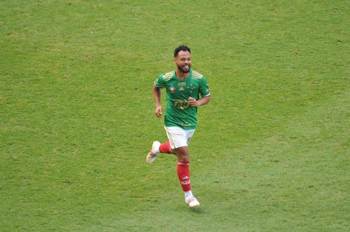 Imagens de Cruzeiro x CSA, no estdio Independncia, em Belo Horizonte, pela 2 rodada da Srie B