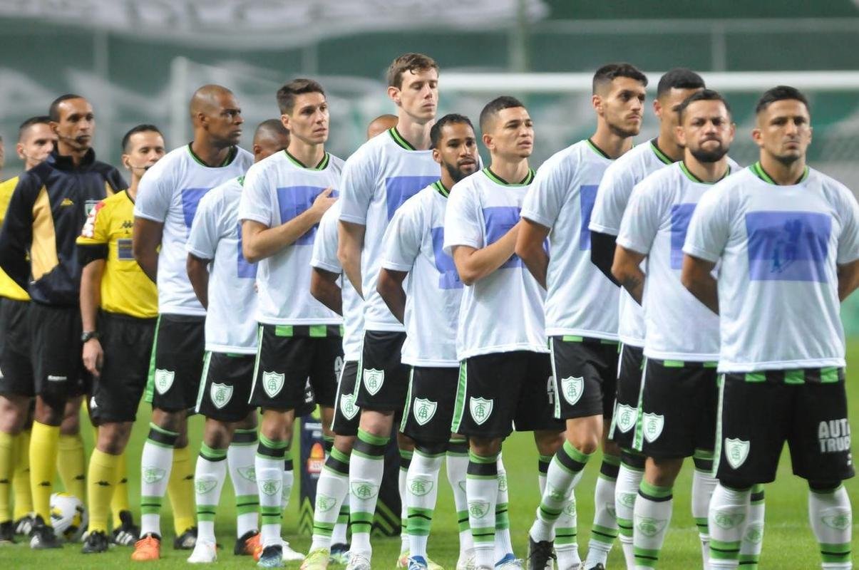 Fotos do jogo entre Amrica e Cear, no Estdio Independncia, em Belo Horizonte, pela 10 rodada da Srie A do Brasileiro